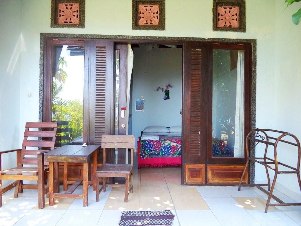 Kadek Homestay アメッド エクステリア 写真