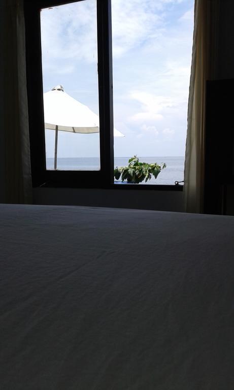 Kadek Homestay アメッド エクステリア 写真