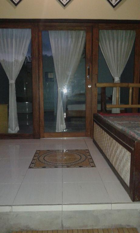 Kadek Homestay アメッド エクステリア 写真