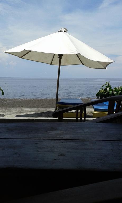 Kadek Homestay アメッド エクステリア 写真